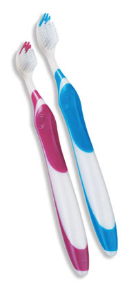 Technique Quad-Grip Toothbrush, with soft bristles and Full Head. Box of 12